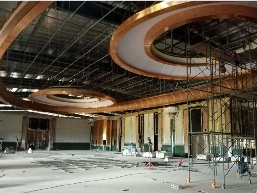 Main floor 2